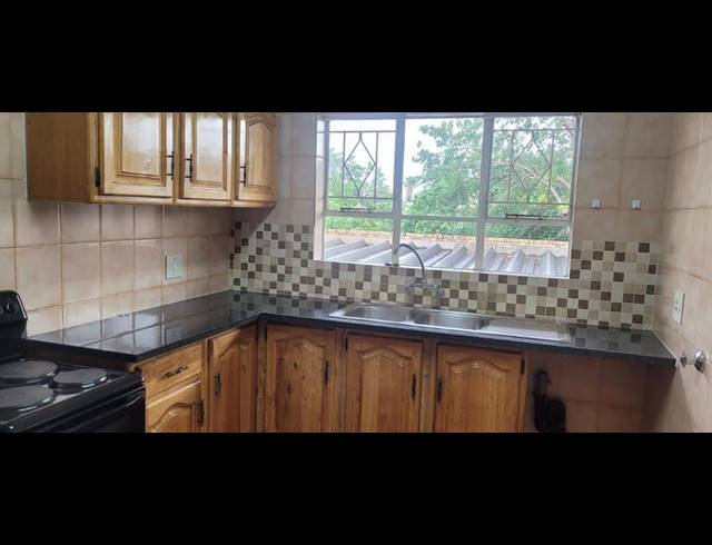 2 BEDROOM TOWNHOUSE FOR SALE IN NEW REDRUTH